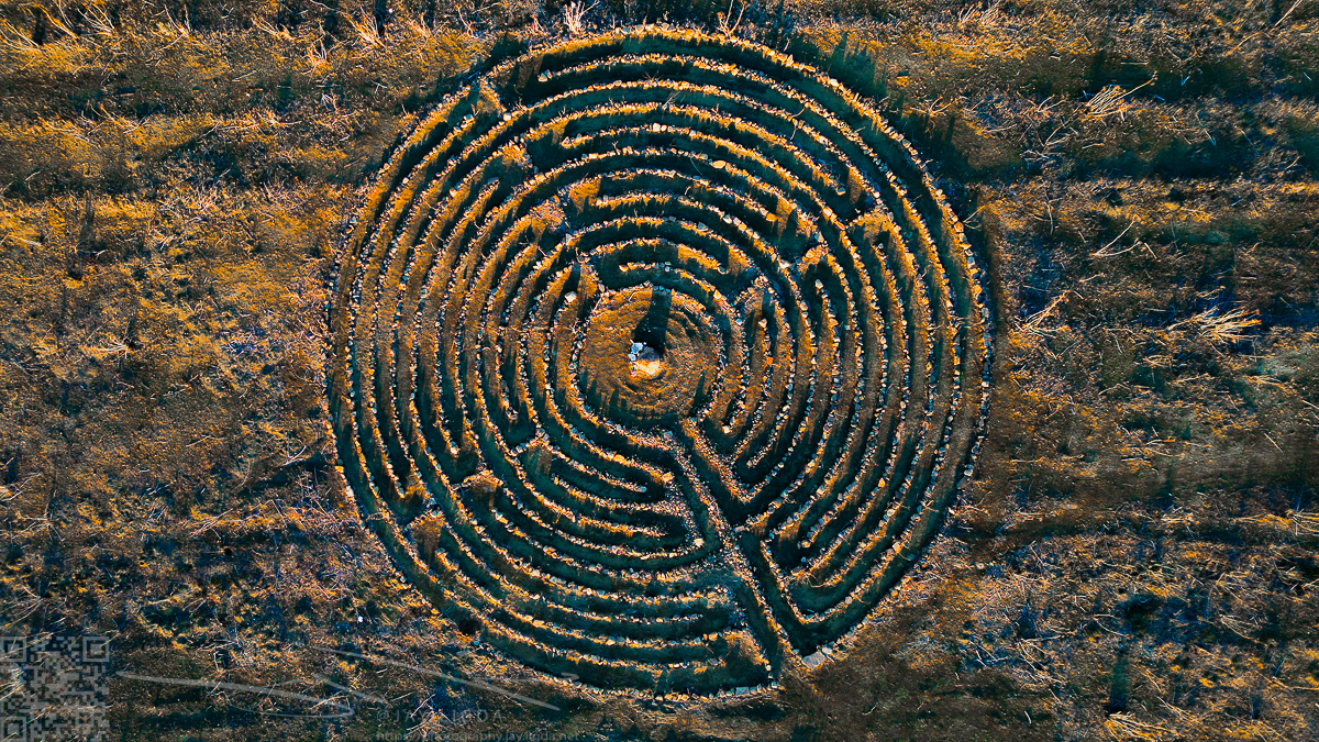 Aerial view of the Benicia, CA labyrinth (full view)