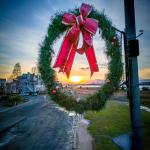 Holiday Weath with Sunrise 1 Holiday Weath with Sunrise 1