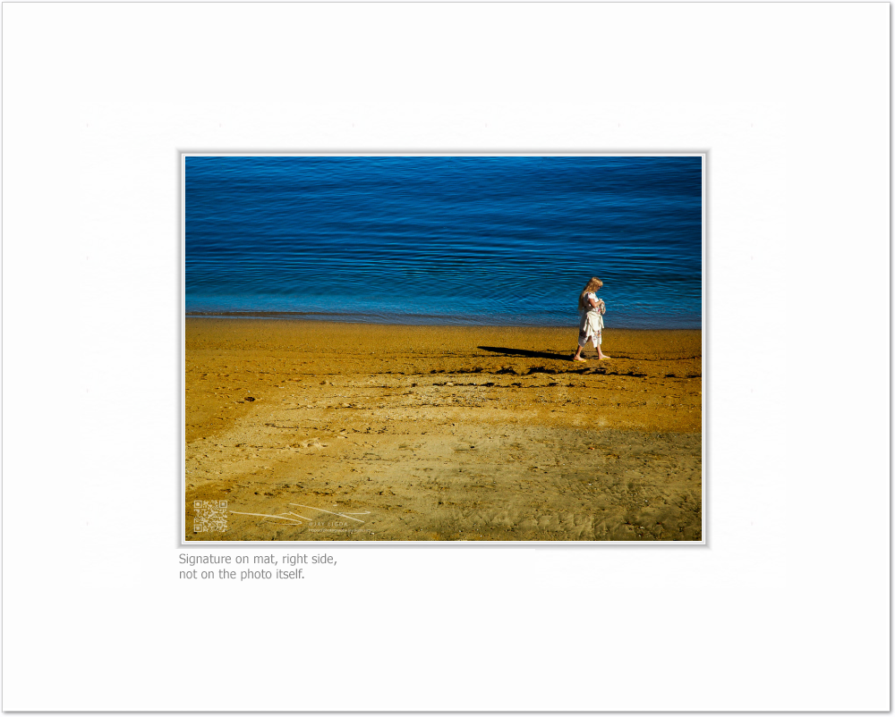 mockup-1466-020403L-BW-blank_mat