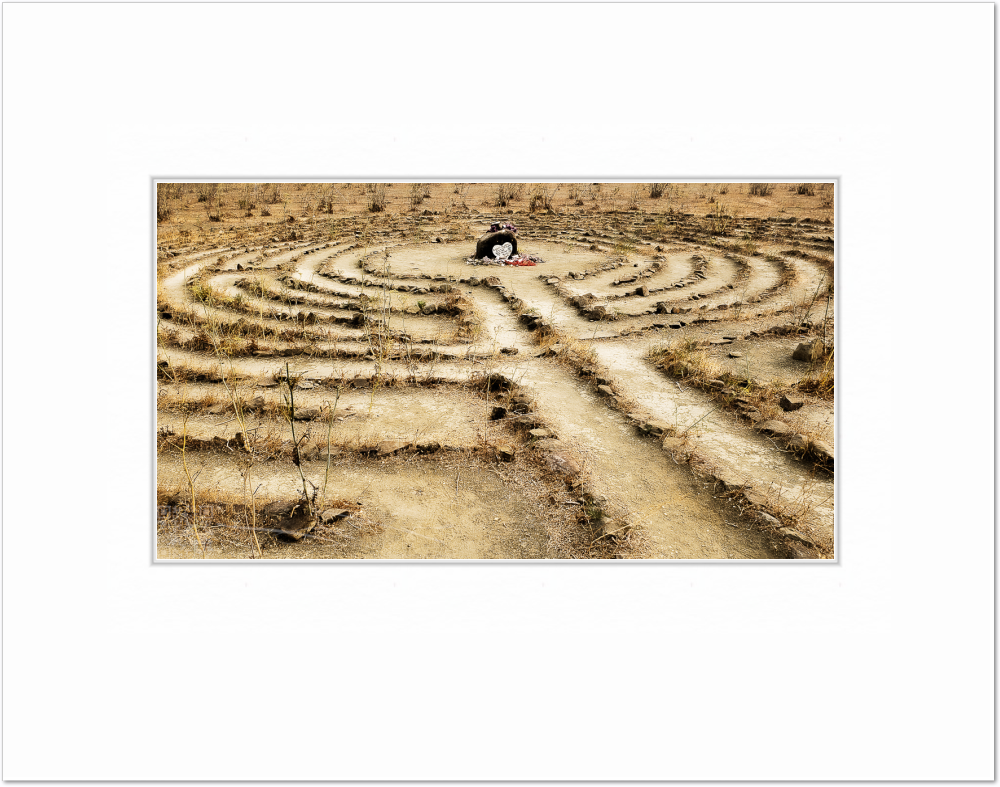 mockup-1587-031609L-BW-blank_mat