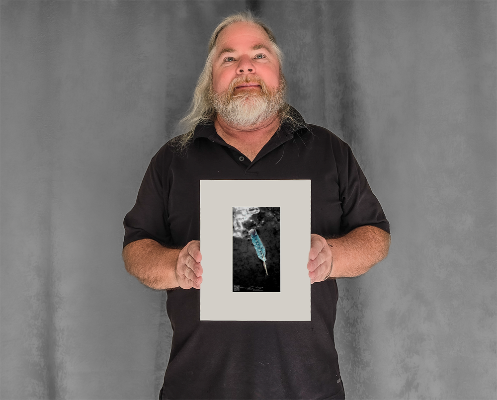 mockup-1629-021609P-BW-handsome_model