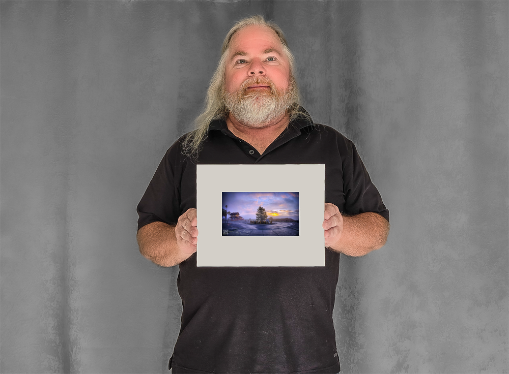 mockup-1746-021609L-BW-handsome_model