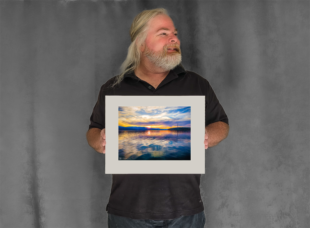 mockup-1783-040403L-BW-handsome_model-1
