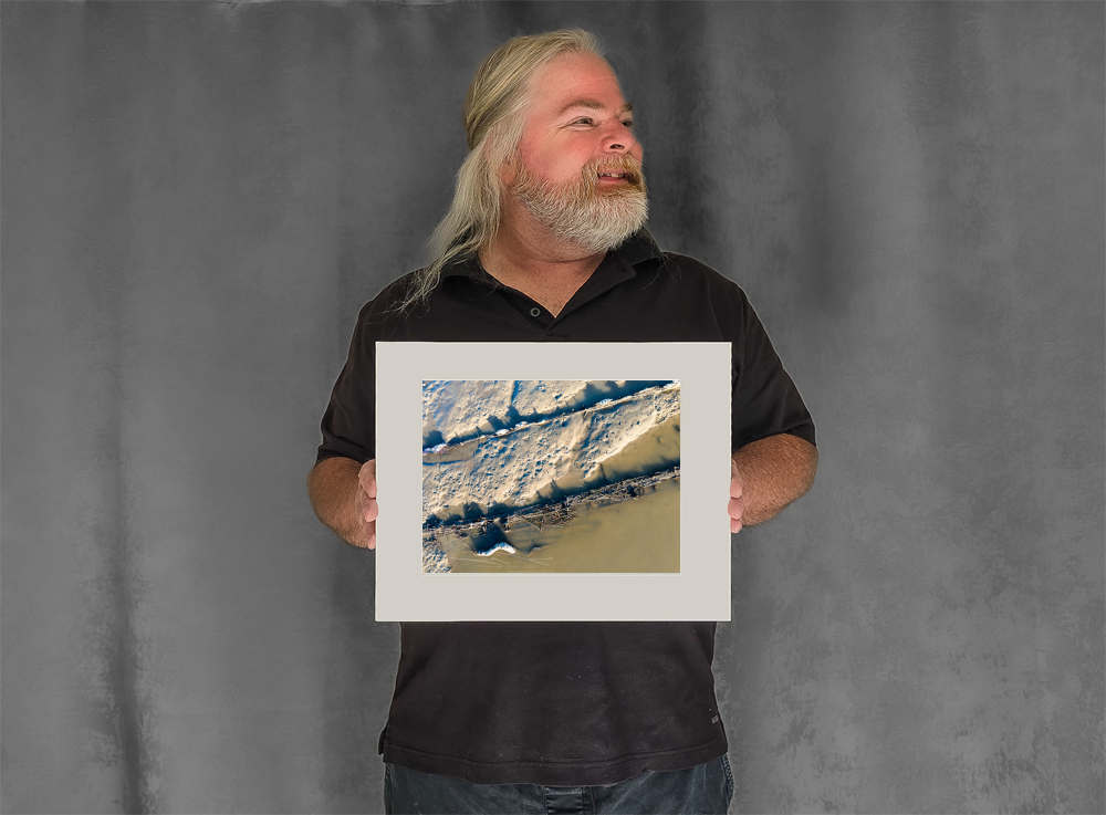 mockup-1848-040403L-BW-handsome_model