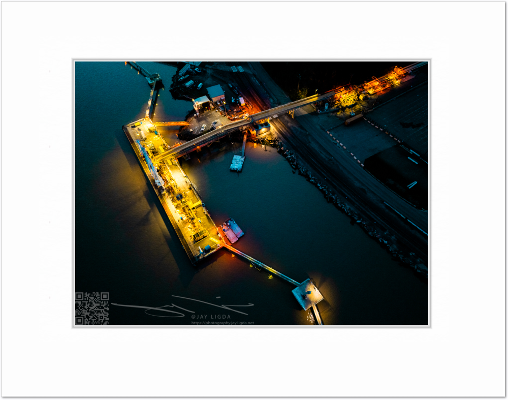 mockup-2604-030403L-BW-blank_mat