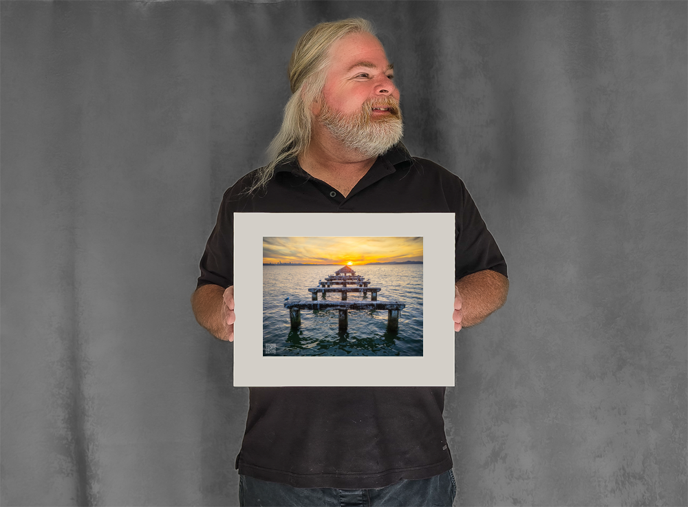 mockup-5156-040403L-BW-handsome_model-1